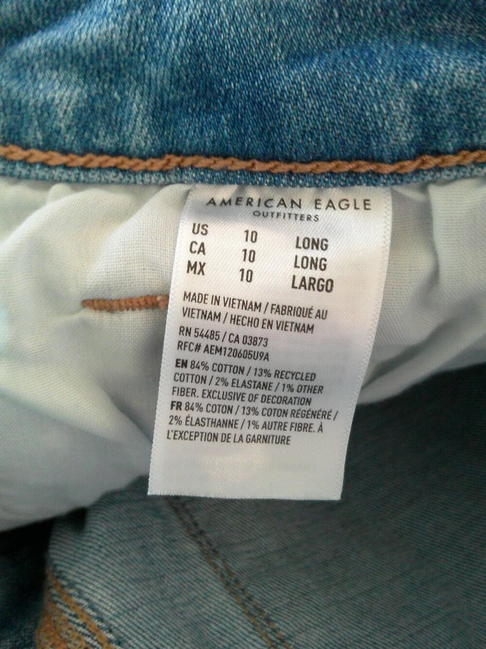 American Eagle Distressed Bell Bottom Jeans - 10 LONG - Picture 4 of 4